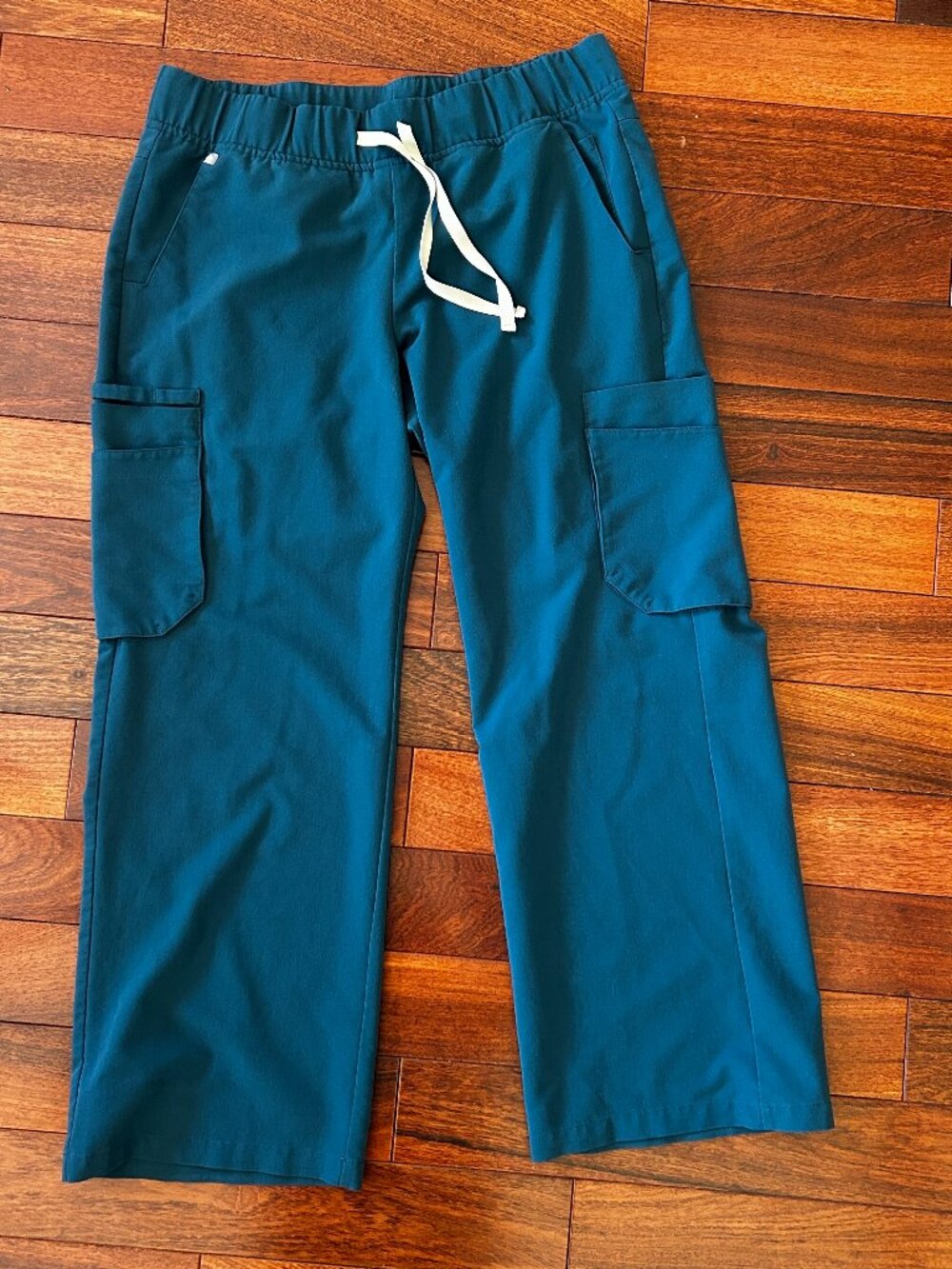 FIGS Technical Collection Cargo Scrub Pants Size Large